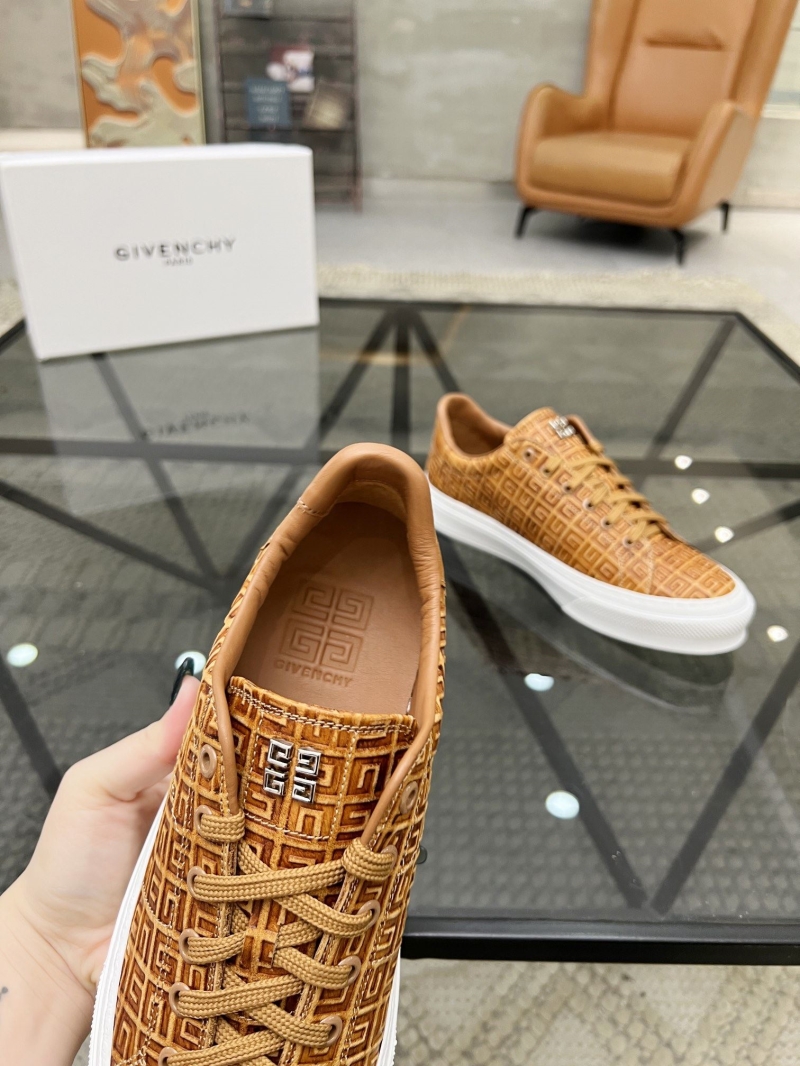 Gucci Casual Shoes